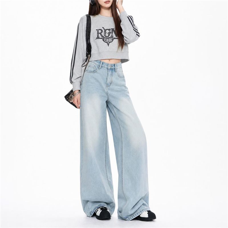 Loose And Comfortable Jeansstructured Slimming And With A Smooth Flowing Wide-leg Cut