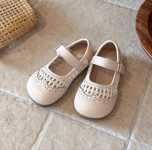 2026 Spring Summer New Korean Style Girls Hollow Out Leather Sandals, Woven Style Princess Shoes, Kids Soft Sole Breathable Versatile Flats