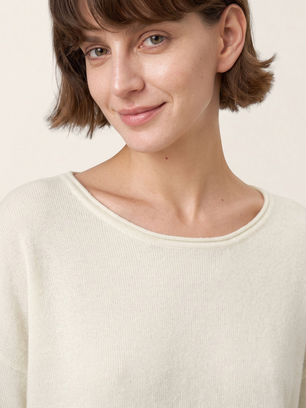 100% Mongolian Cashmere Hand-Finished Rolled Edge Knit Top AMARA