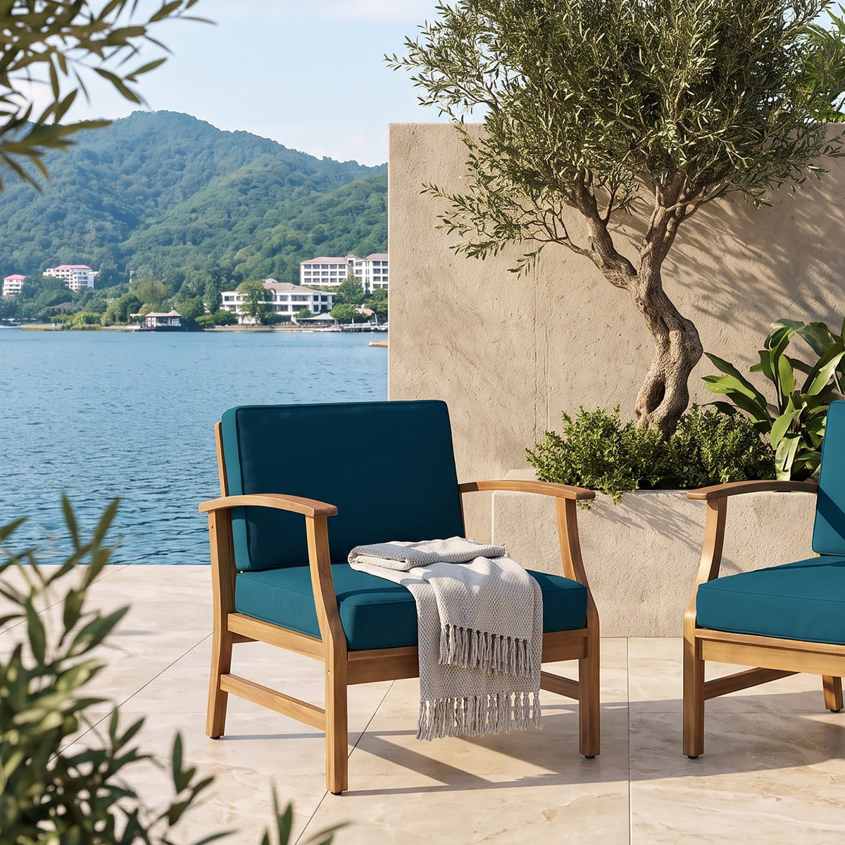 Perla Club Chair