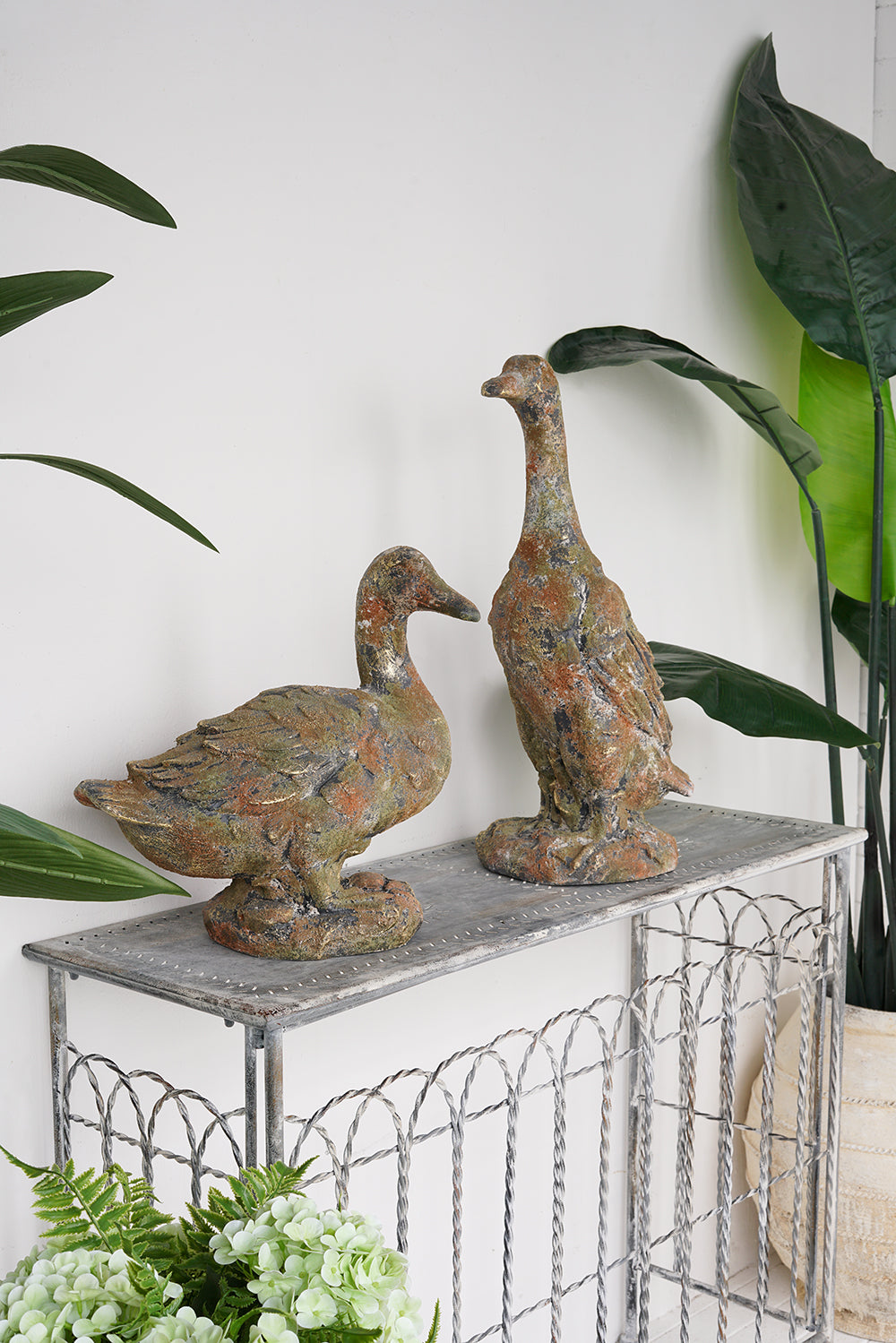 15x8.3x15" Farmhouse Duck Figurine