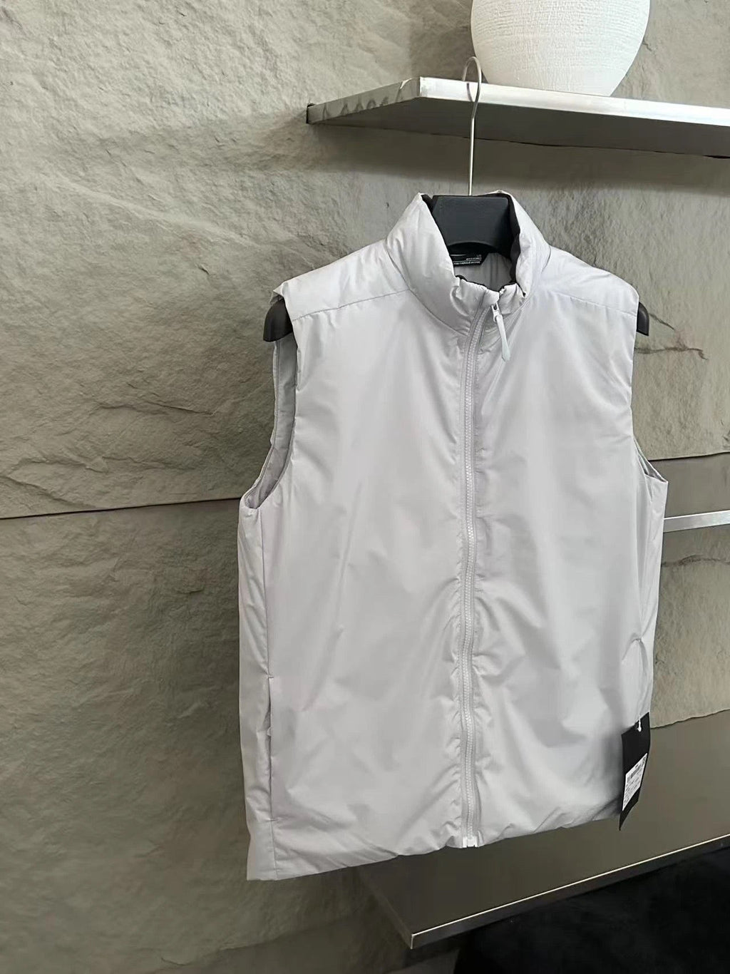 Unisex Lightweight Insulated Puffer Vest, Stand Collar Sleeveless Warm Gilet, Casual Simple Quilted Vest For Men Women Outdoor Commute Layering