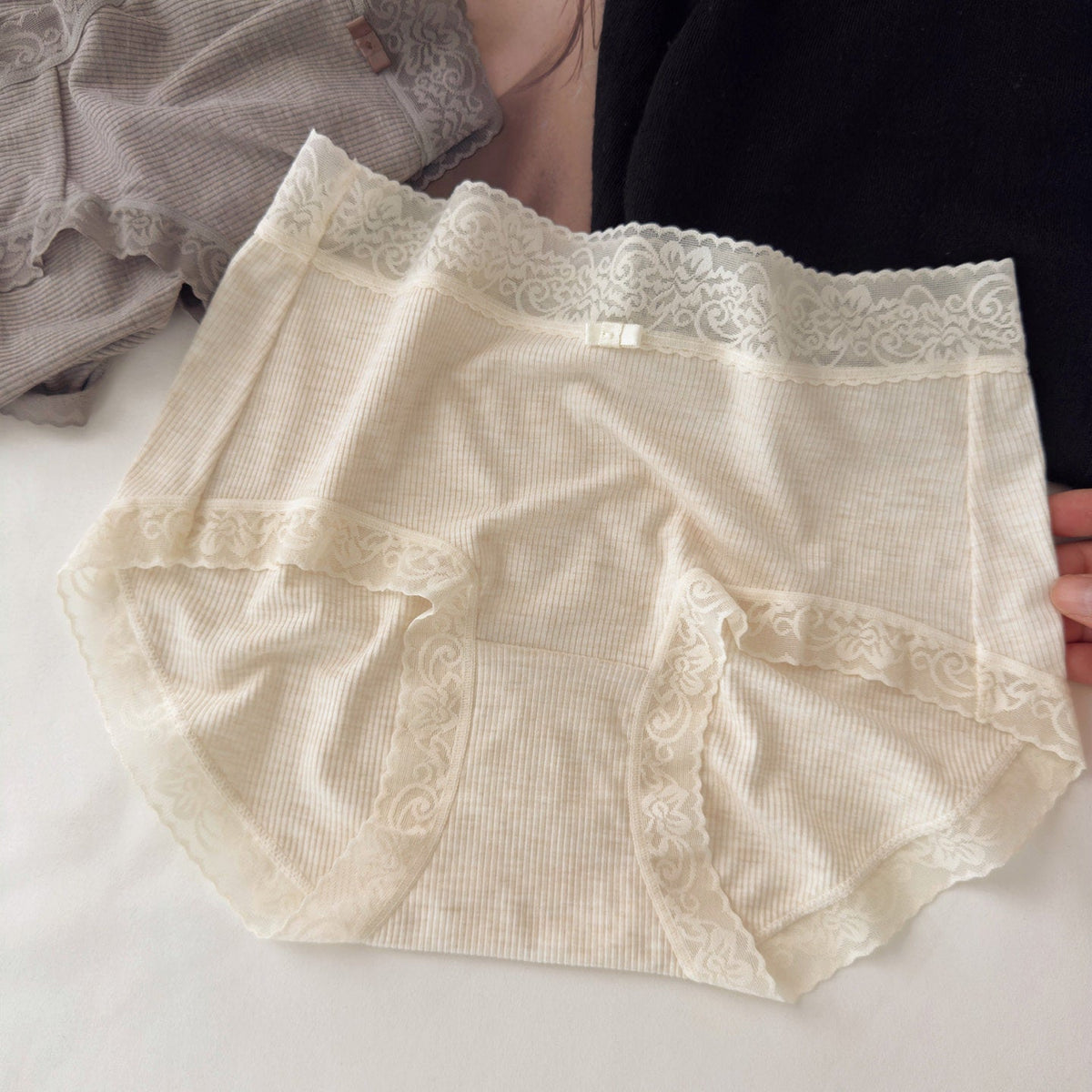 Fashionable Womens Sexy Lace Shorts