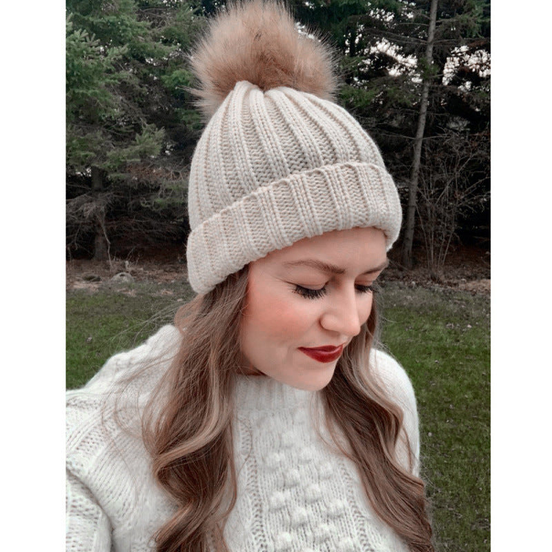 Womens Solid-Color Brimmed Hat With Satin Pom-Pom
