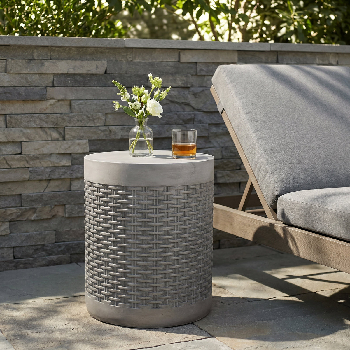 Outdoor Lightweight Round Concrete End Table