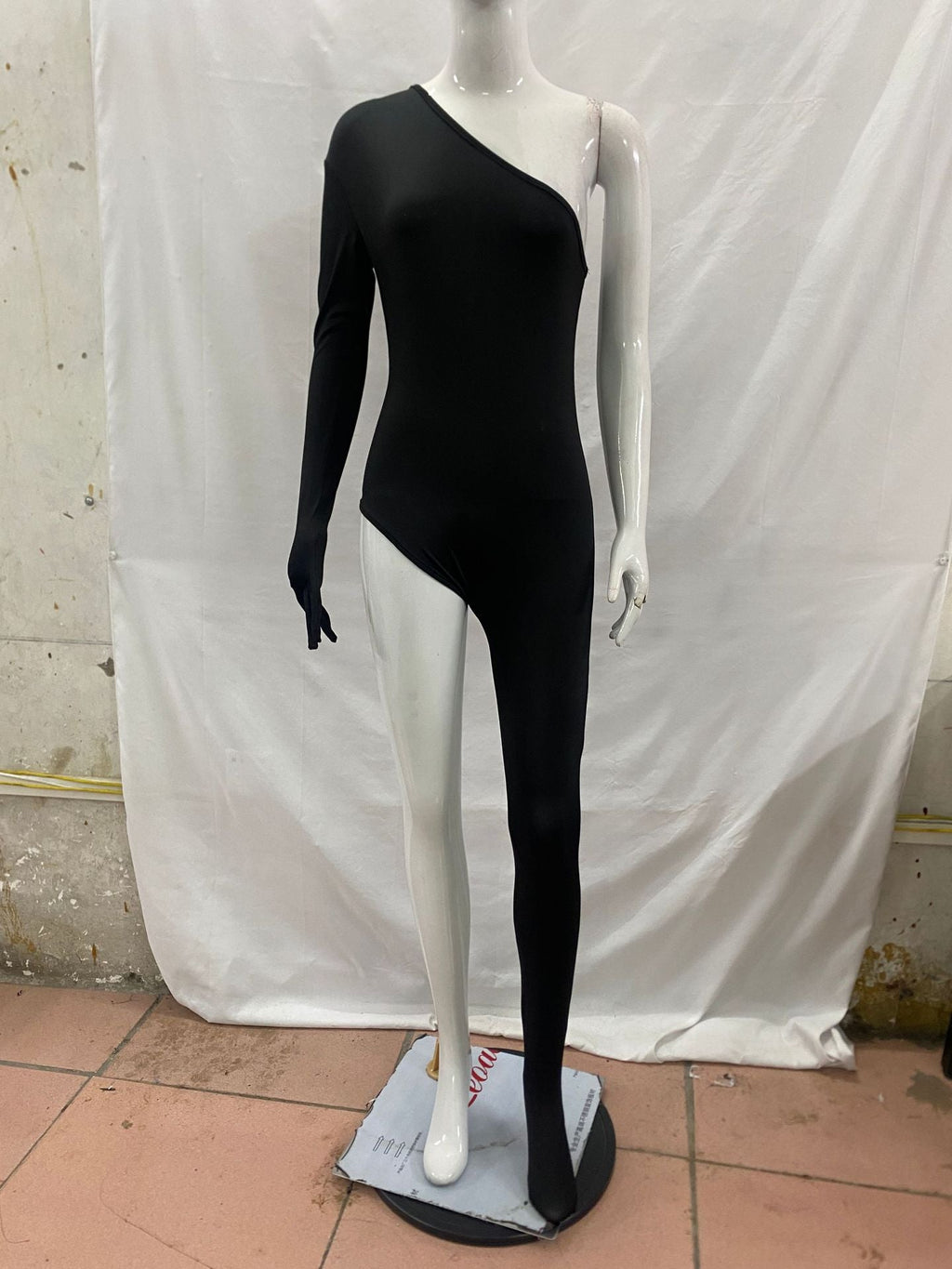 One-shoulder Jumpsuit With A Slimming Leg-revealing Design