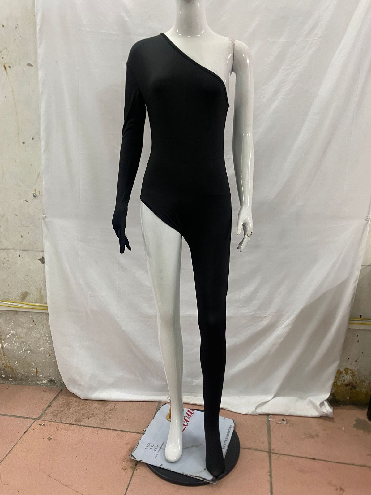 One-shoulder Jumpsuit With A Slimming Leg-revealing Design
