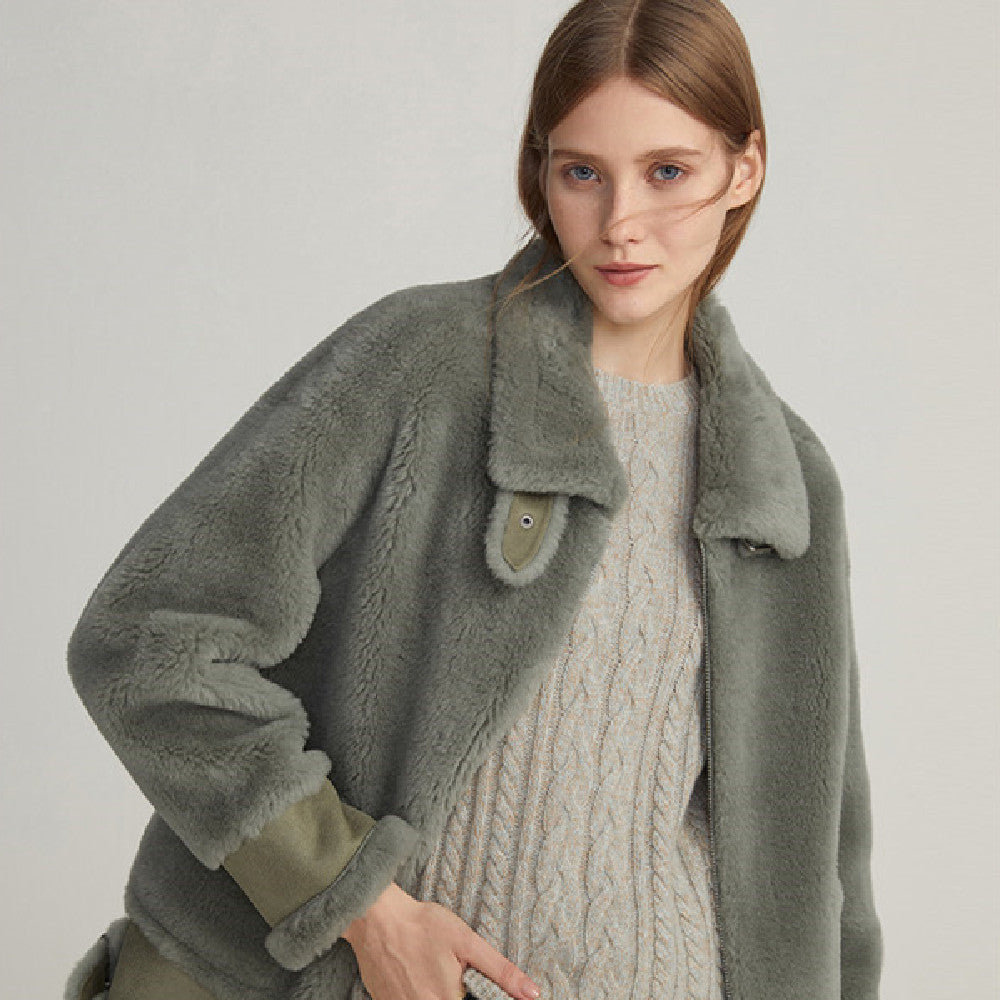 Fashionable Short Silhouette Fur Coat For Women