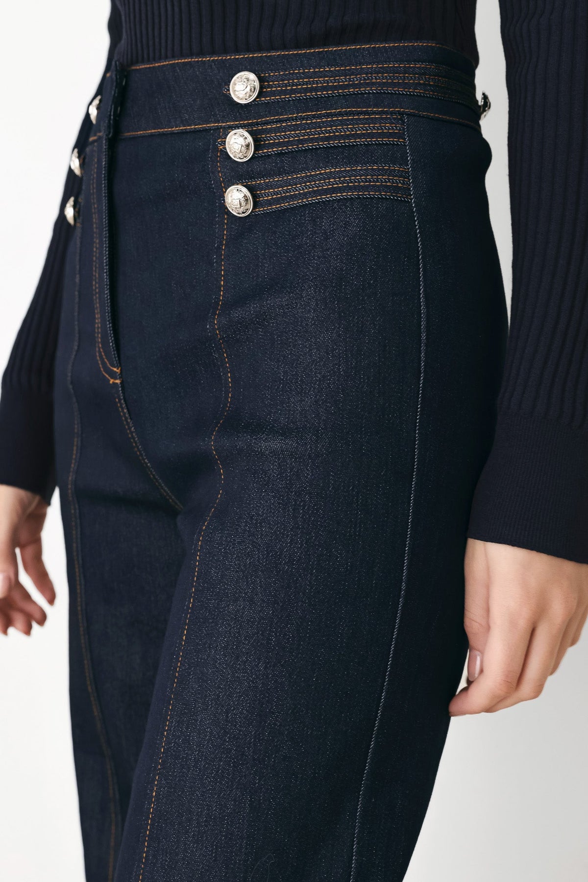 INDIGO IMPRESSION BUTTON DETAIL FLARE JEANS