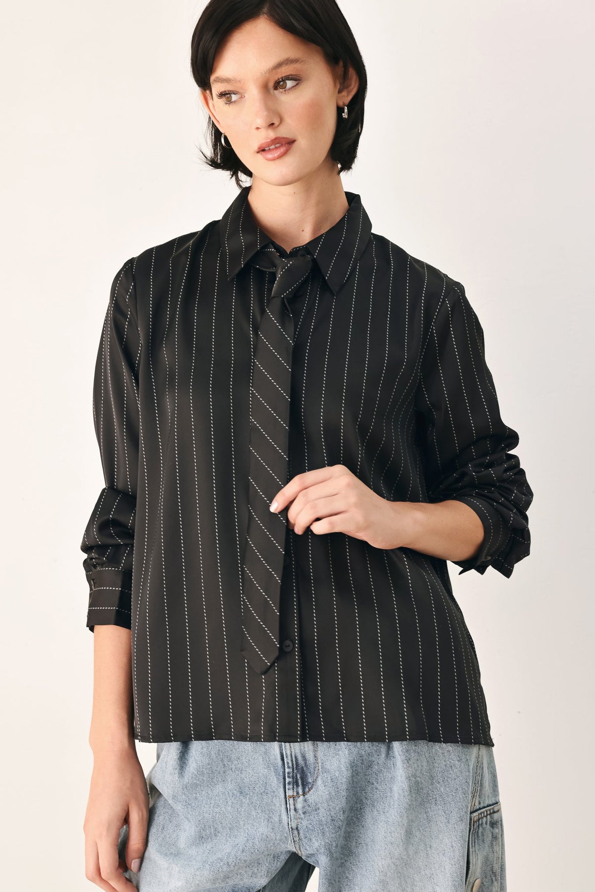CITY AFTER DARK TIE FRONT STRIPED TOP