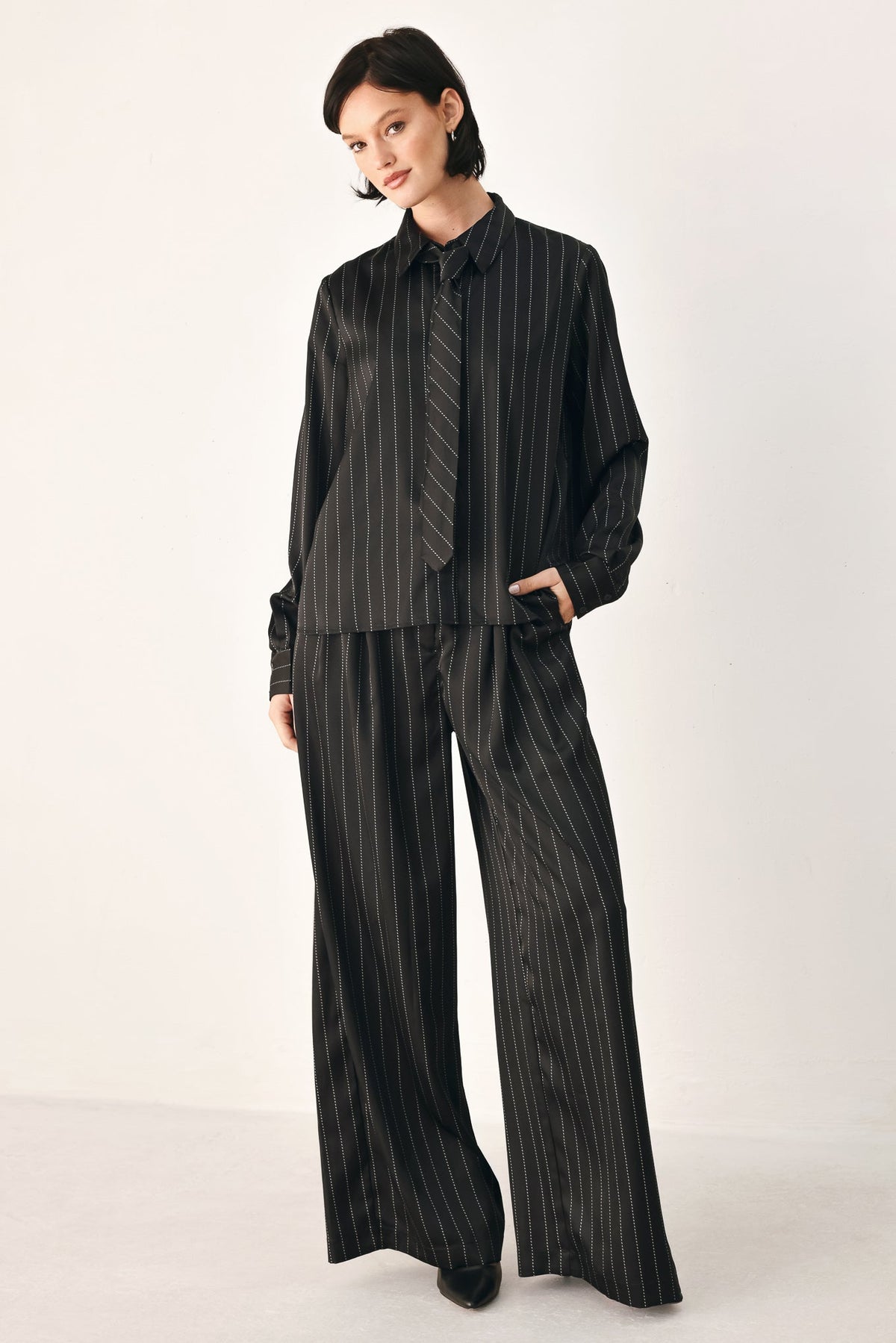 CITY AFTER DARK TIE FRONT STRIPED TOP