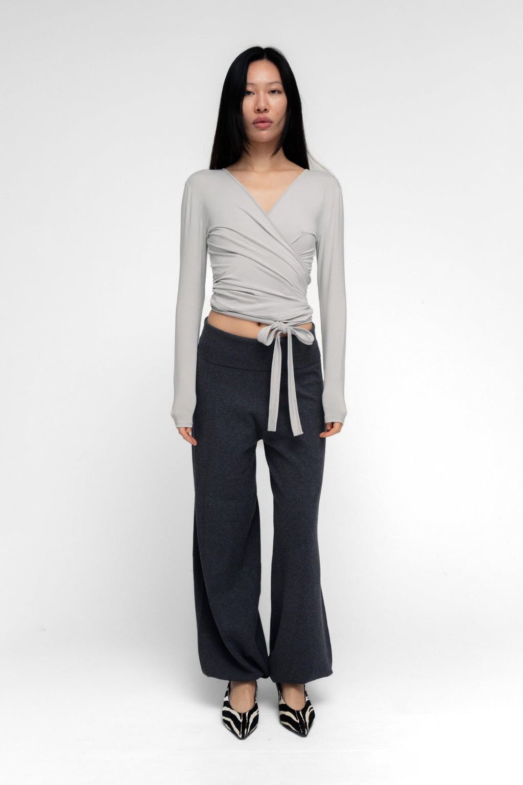 BALLERINA WRAP TOP IN GRAY