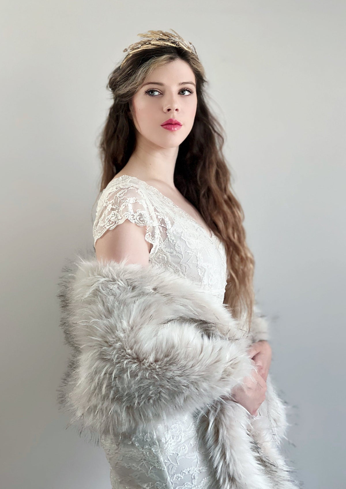 Blush with Black Tips Faux Fur Shawl (Lilian Blu02)