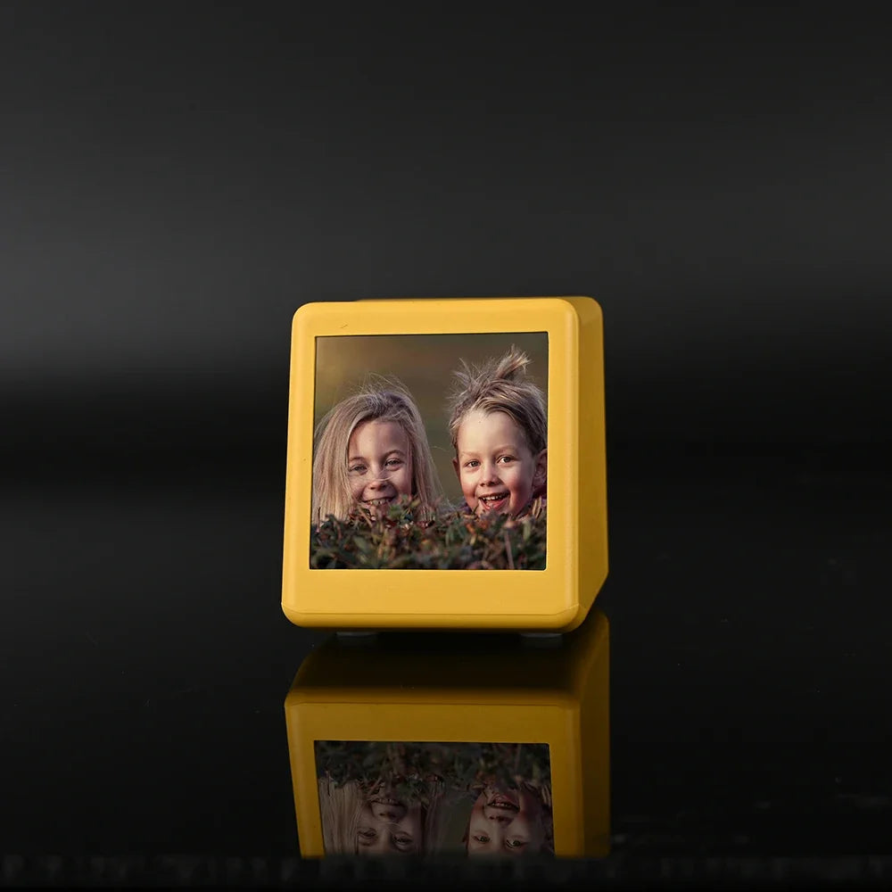 Smart Wi-Fi Weather Clock & Digital Photo Display