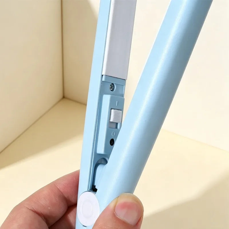 Mini Hair-Straightener Curly and Straight Hair Supplies Thermostatic Electric Ceramic Curling Iron National Standard Double Flat