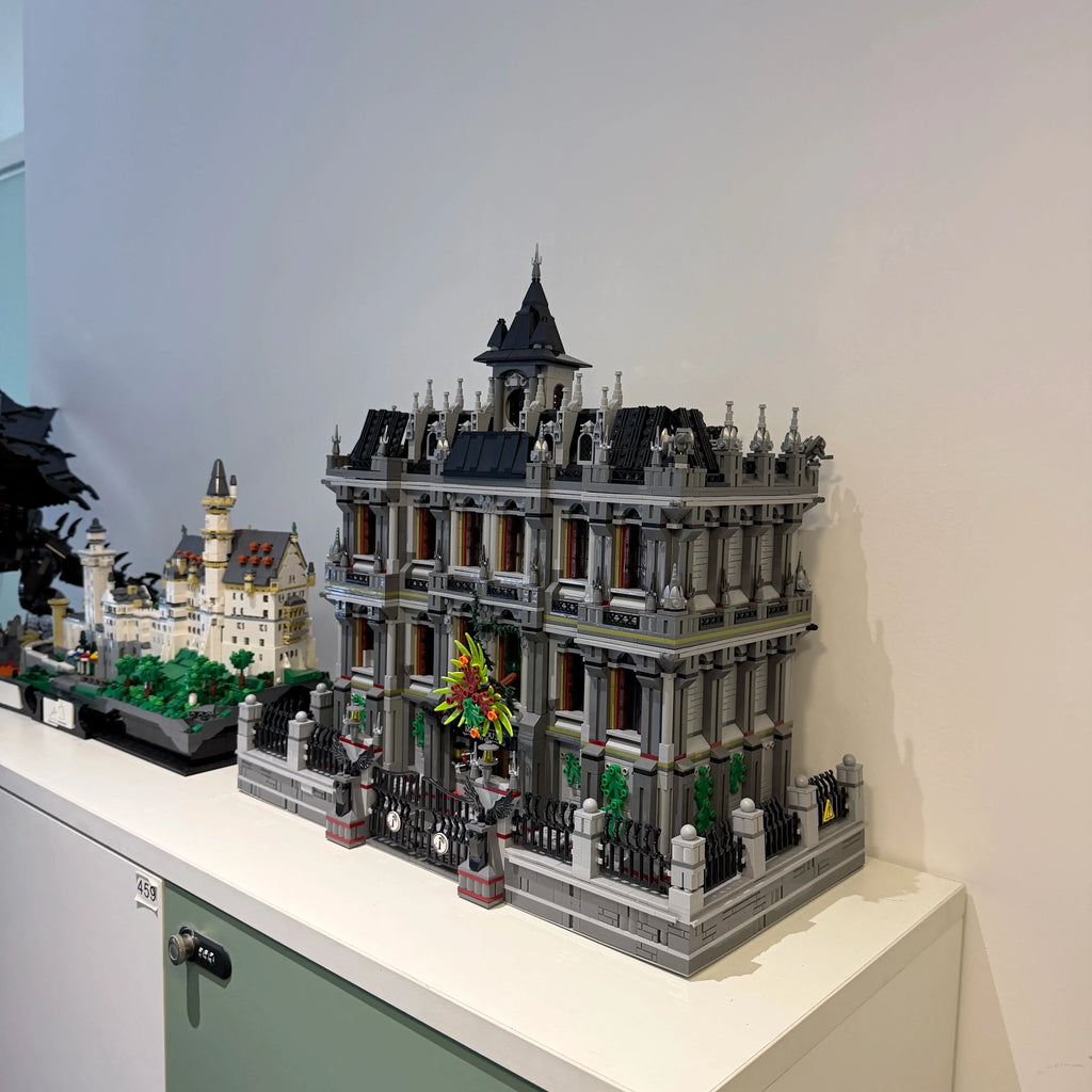 7527-Piece Gothic Psychiatric Hospital Model