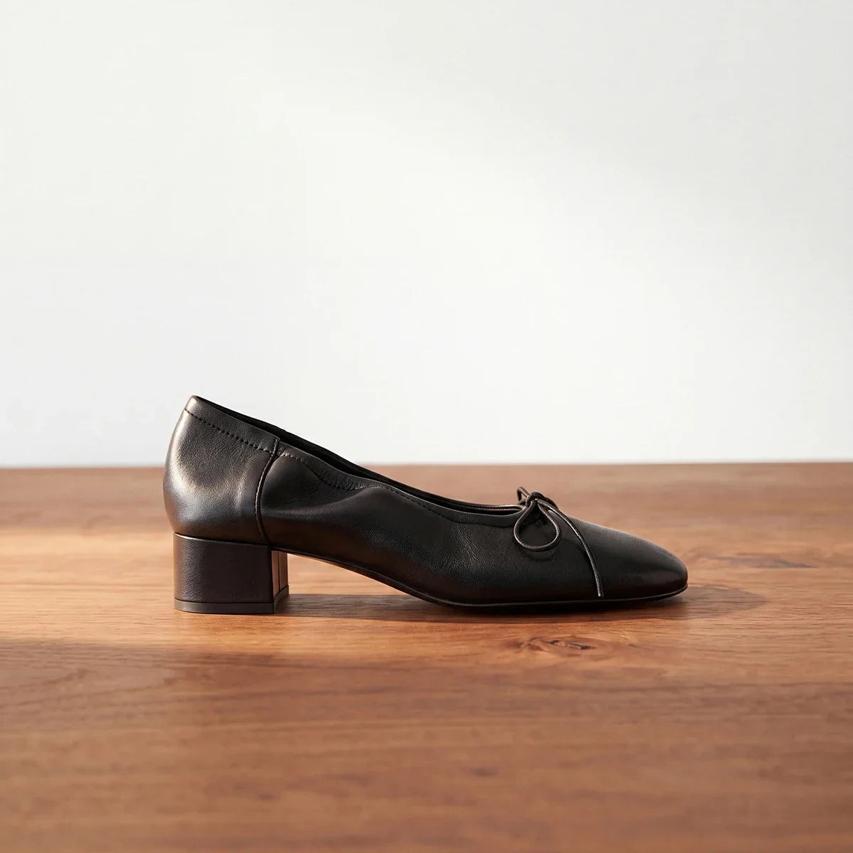 Genuine Leather Pumps Women Bowknot Low Heels Elegant Chunky Heel Office Ladies Dress Shoes Comfortable Slip On Smart Shoes 2026