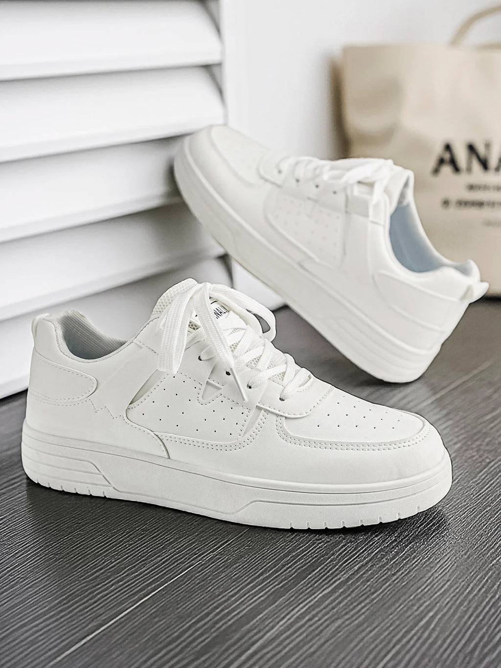 Fashionable sports shoes - skate shoes. Low-top lace-up shoes with a school style and street style, suitable for daily outdoor