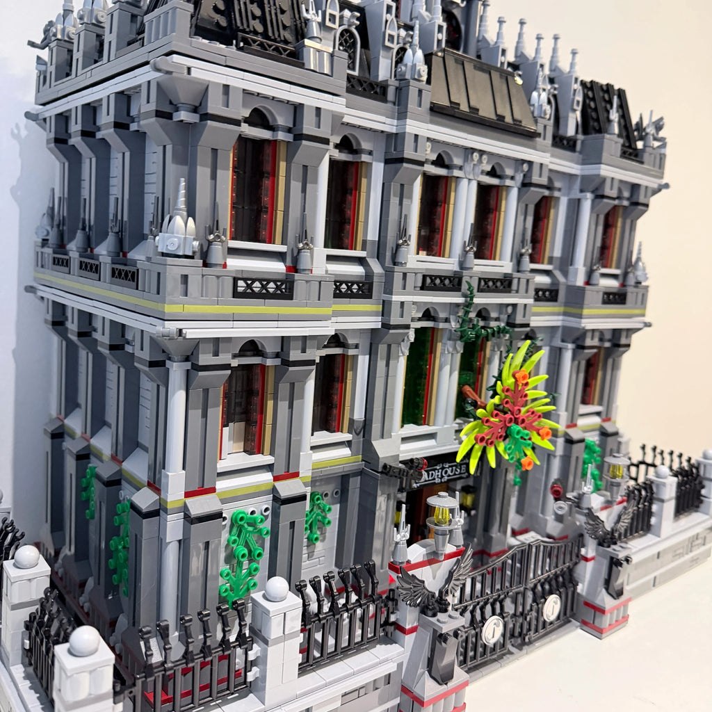 7527-Piece Gothic Psychiatric Hospital Model