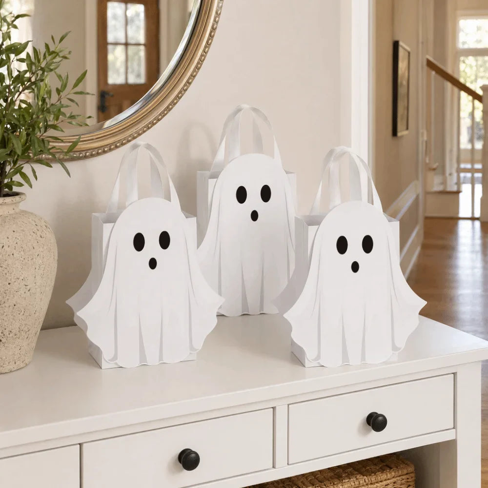 Halloween White Paper Gift Bag, Ghost Design, 15 × 21 × 8cm