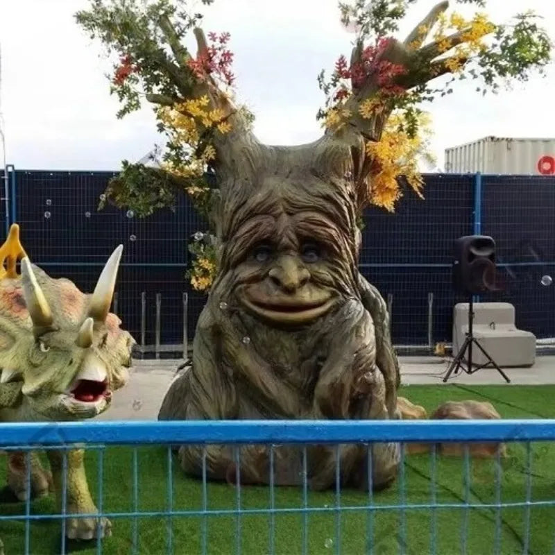 Custom Animatronic Talking Tree Display, 2.5 m Example