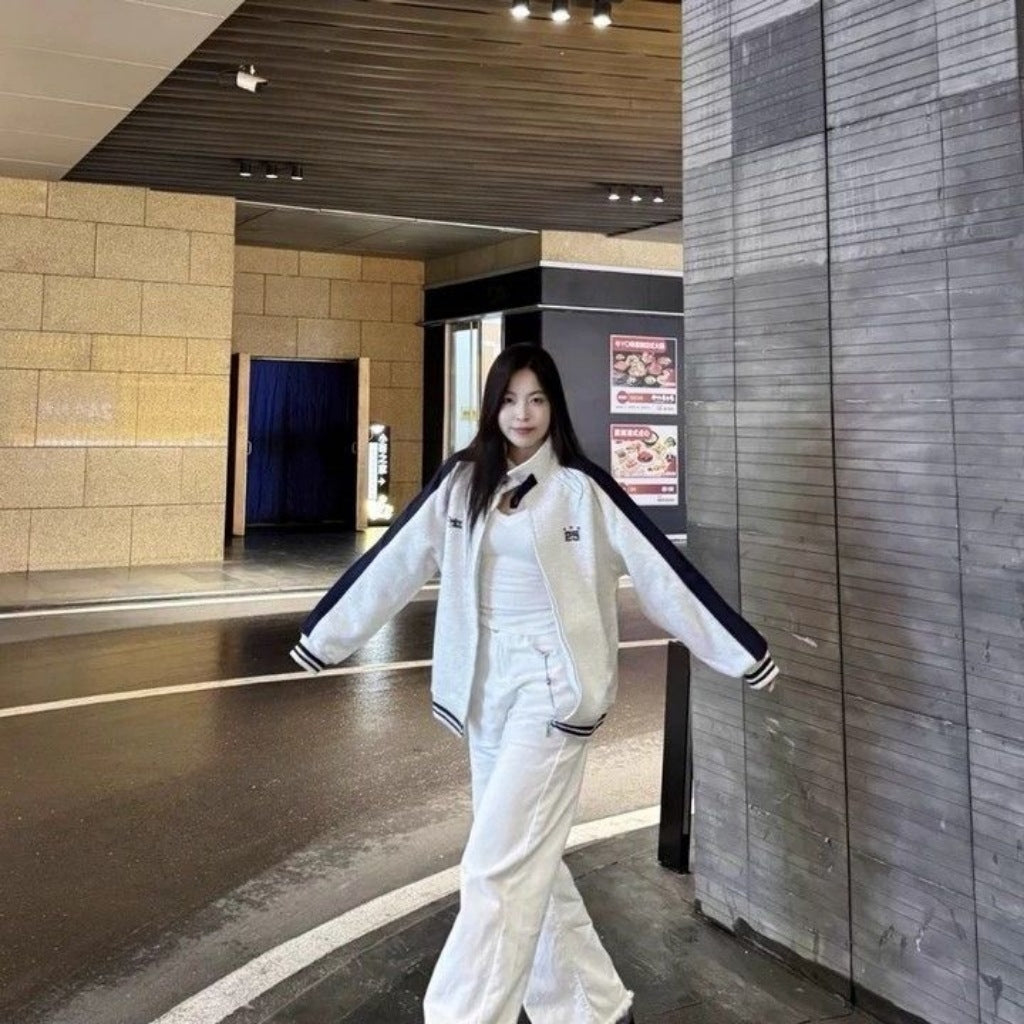 Womens Casual Sporty Jacket With A Stand-up Collar