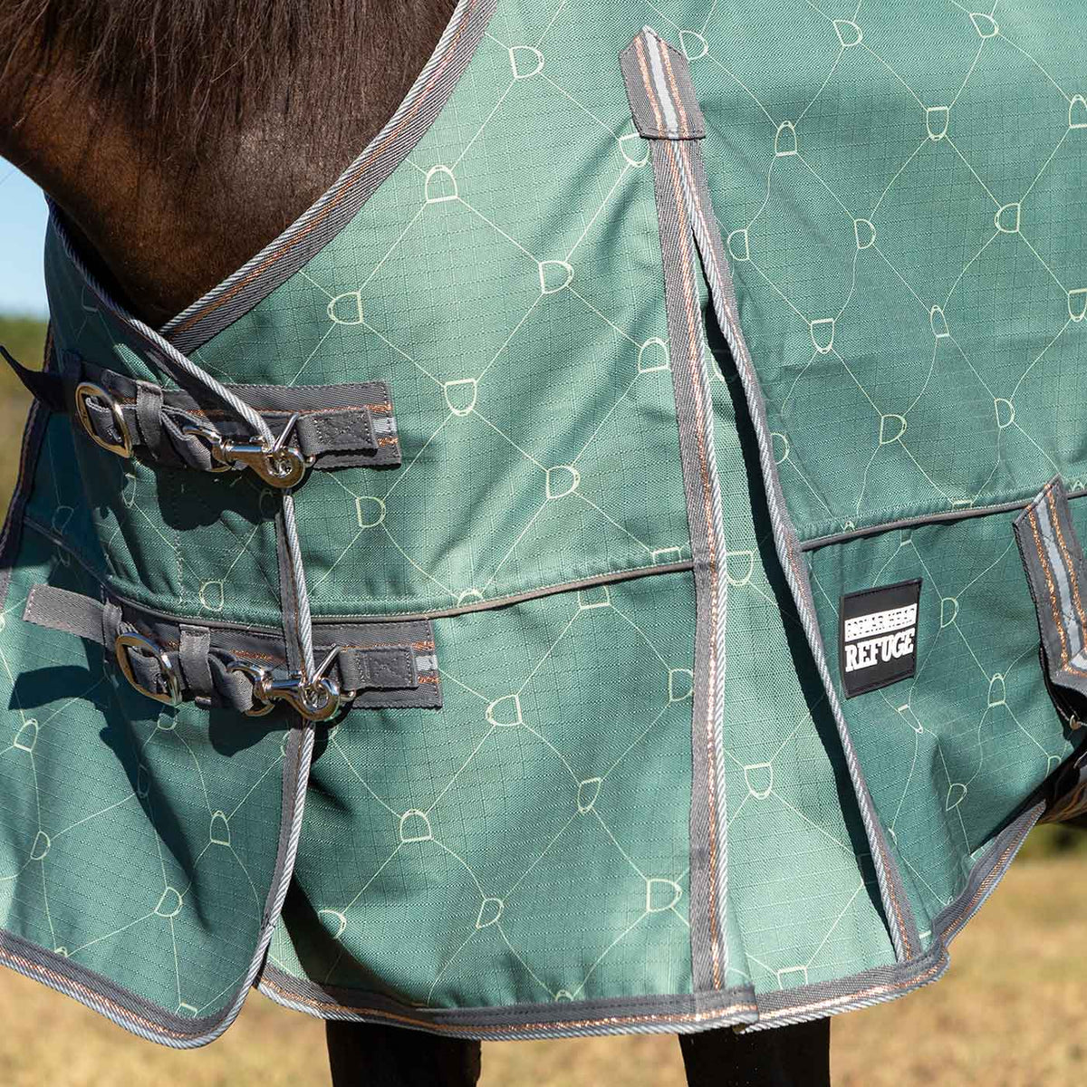Jeffers Poplar Head Uniquely English 1200D Medium Weight Turnout Blanket, 240g - Waterproof & Breathable Horse Blanket