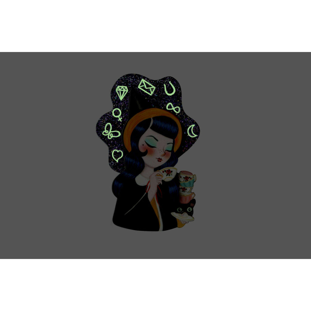 Witch Reading Tasseomancy Brooch by Laliblue | PRE-ORDER SHIPS IN 2-3 WEEKS